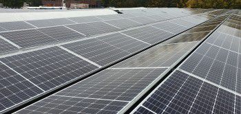 Zonnepanelen plat dak Zonnepanelen plat dak