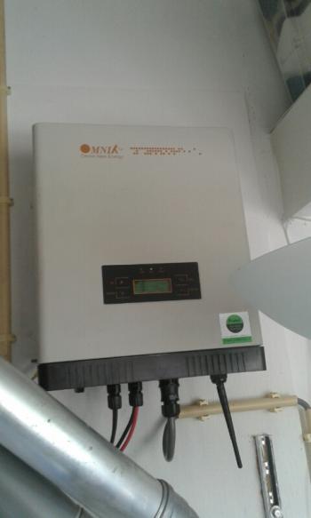 Omvormer voor zonnepanelen te Emmen in september 2016 Omvormer voor zonnepanelen te Emmen in september 2016
