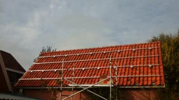 White sheet zonnepanelen geplaatst op schuin dak te Stadskanaal (Groningen) in oktober 2016 White sheet zonnepanelen geplaatst op schuin dak te Stadskanaal (Groningen) in oktober 2016