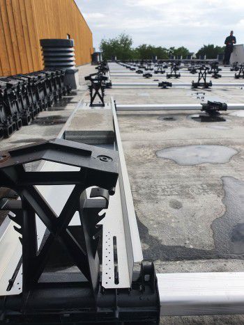 Zonnepanelen plaatsen op middelbare school in Beilen Zonnepanelen plaatsen op middelbare school in Beilen