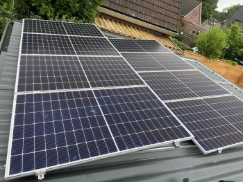 CanadianSolar 375 wp zonnepanelen geplaatst in Oosterhesselen CanadianSolar 375 wp zonnepanelen geplaatst in Oosterhesselen