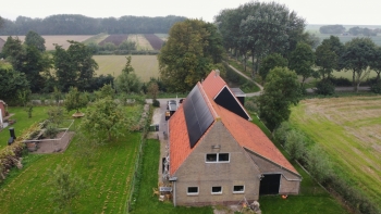 30 zonnepanelen in Sexbierum te Friesland 30 zonnepanelen in Sexbierum te Friesland