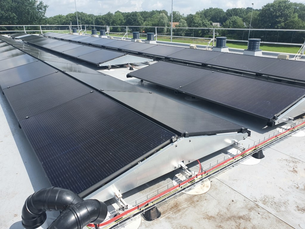 80 zonnepanelen op school in Burgum 80 zonnepanelen op school in Burgum