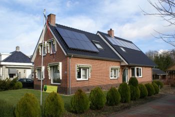 Zonneboiler installatie geplaatst op woning te Ter Apel juni 2010 Zonneboiler installatie geplaatst op woning te Ter Apel juni 2010