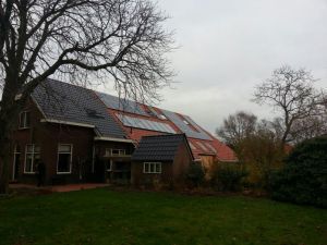 Zonneboiler installatie geplaatst op woning te Zuidlaren in november 2013 Zonneboiler installatie geplaatst op woning te Zuidlaren in november 2013
