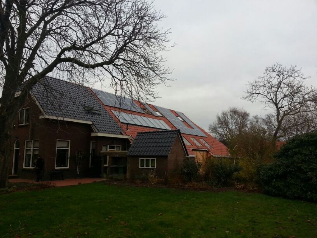 Zonneboiler installatie geplaatst op woning te Zuidlaren in november 2013 Zonneboiler installatie geplaatst op woning te Zuidlaren in november 2013